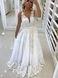 Robes de bal longues jusqu'au sol en dentelle et tulle, sans manches, à encolure en V, coupe en A/élégante