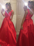 Robes de bal en satin sans manches à encolure en V, coupe en A / élégantes