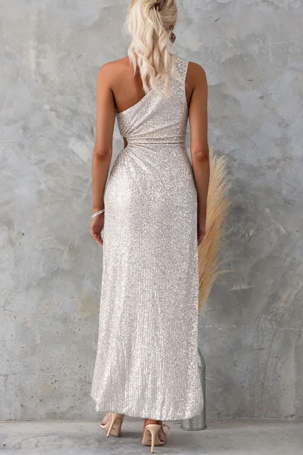 Vestido largo Luxe Landing con lentejuelas, un hombro descubierto y abertura en la cintura 