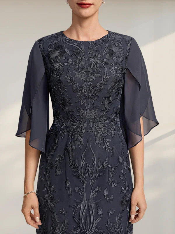 Robe mère de la mariée en dentelle et mousseline, coupe fourreau/colonne, longueur thé