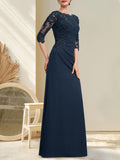 Robe de mère de la mariée en mousseline et dentelle, longueur au sol, en ligne A, décolleté en U, ornée de perles et de paillettes plissées