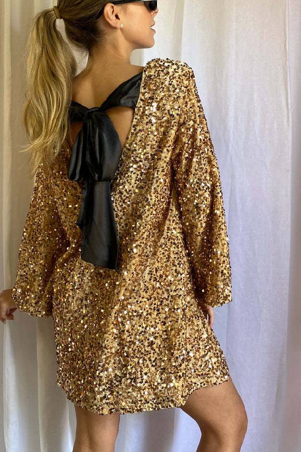 Vestido mini holgado con lazo en la espalda y lentejuelas para bailar toda la noche 