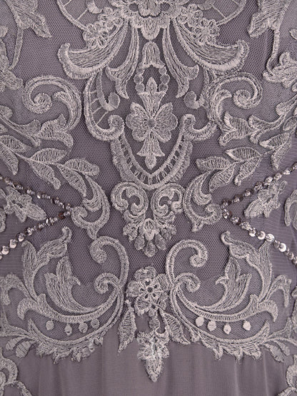 Vestido de madre de la novia de gasa asimétrica con escote barco, ilusión, encaje y lentejuelas con abalorios.