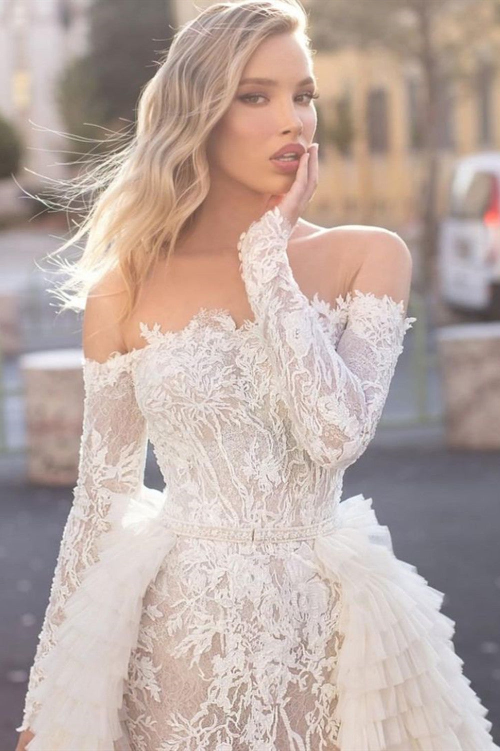 Elegant Off The Shoulder Mermaid Wedding Dress With Long Sleeves And Train