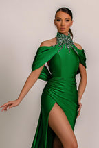 Vestido de Baile Verde-Sálvia com Alças, Pregas Elegantes e Detalhes Cintilantes de Pedraria