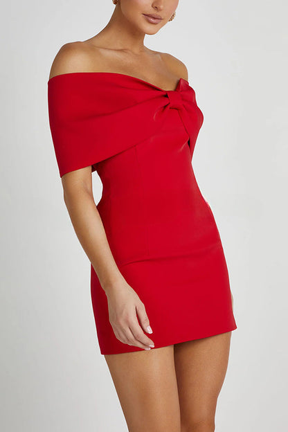 Love is a gift Schulterfreies Minikleid mit Schleife 