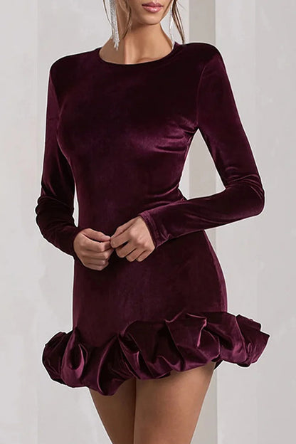 Minikleid aus Samt mit Rundhalsausschnitt und langen Ärmeln, gerüschtem Puffsaum – Lila 