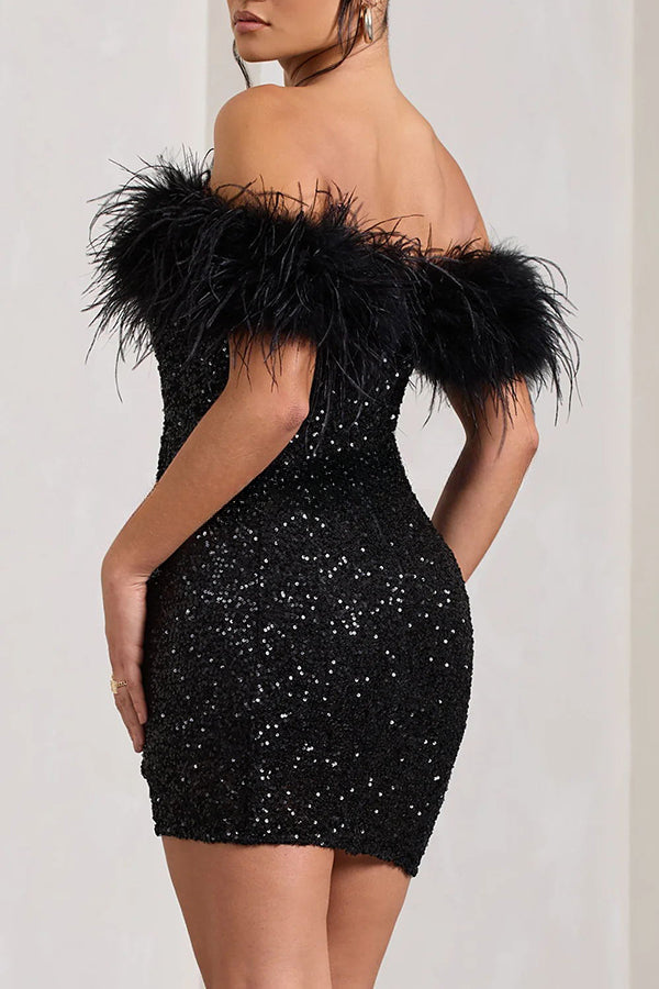 It's Show Biz – Figurbetontes Minikleid mit Pailletten und Federbesatz 