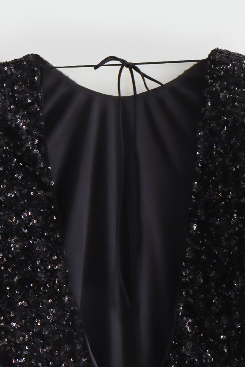 Elegante, rückenfreie Abendkleider mit Rundhalsausschnitt und einfarbigen Pailletten 