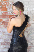 Adira | Robe de bal sirène noire à une épaule ornée de paillettes avec plumes