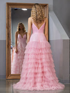 Alianna | Robe de bal rose clair en tulle à volants, coupe trapèze, bretelles fines spaghetti