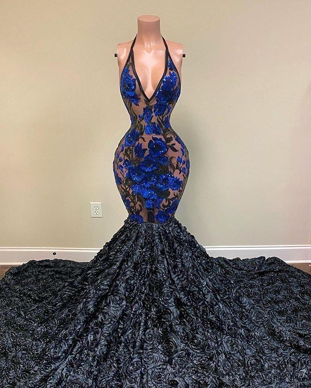 Robes de bal sirène longues jusqu'au sol, sans manches, à col en V, avec appliques noires étonnantes et dos nu