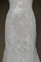 Abiti da sposa eleganti a sirena con applicazioni e scollo a V straordinari