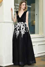 Attractive Black V-neck Aline Prom Dress White Floral Appliques Tulle Party Dress
