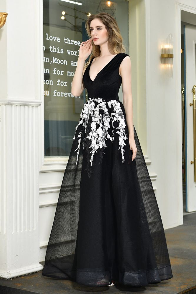 Attractive Black V-neck Aline Prom Dress White Floral Appliques Tulle Party Dress