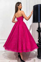 Abito da sera fucsia attraente a linea ad A con scollo a cuore senza spalline e paillettes