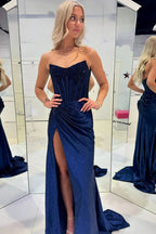 Aurorae | Robes longues de bal en velours bleu marine à encolure dégagée sirène avec perles