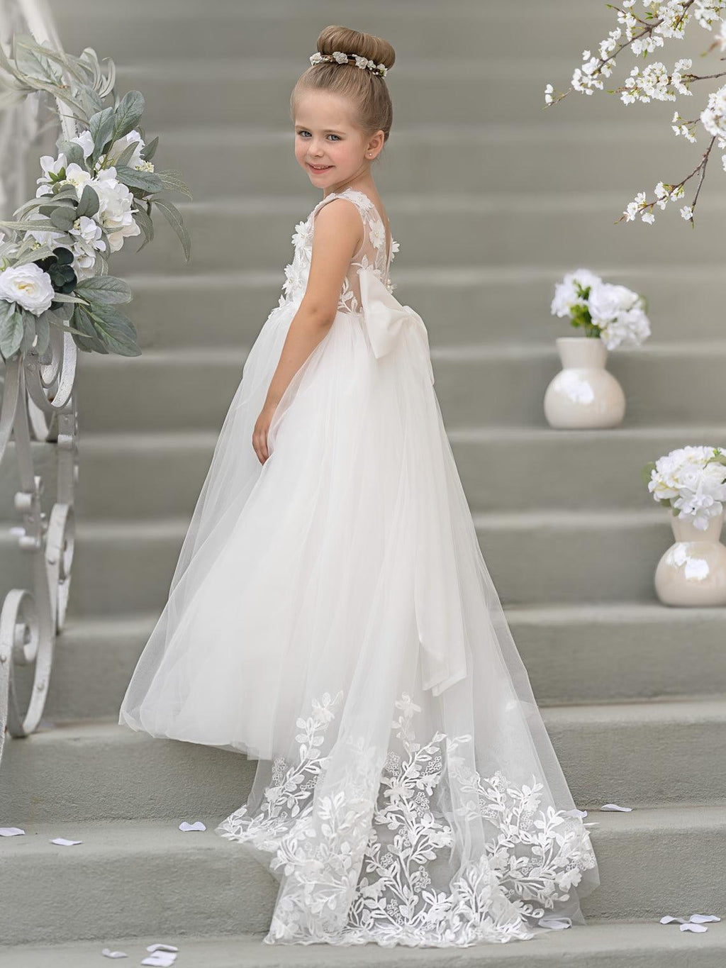 Sleeveless Princess Flower Girl Dress With Detachable Train And Beaded Lace