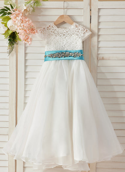 Robe de demoiselle d'honneur en dentelle et organza ivoire longueur cheville 