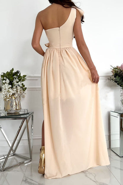 Darling Muse – Party-Maxikleid mit Rüschen und One-Shoulder-Träger 