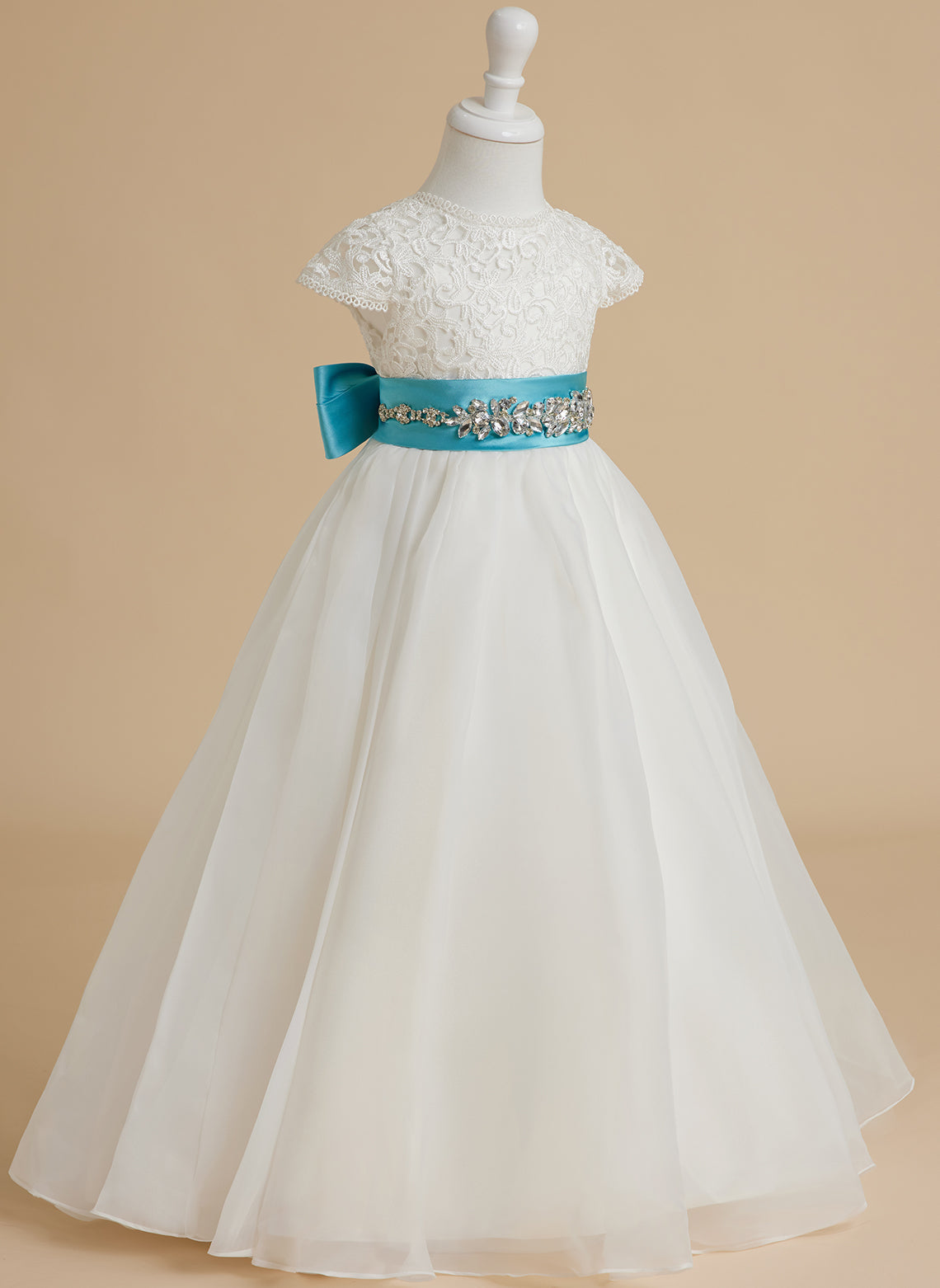 Robe de demoiselle d'honneur en dentelle et organza ivoire longueur cheville 
