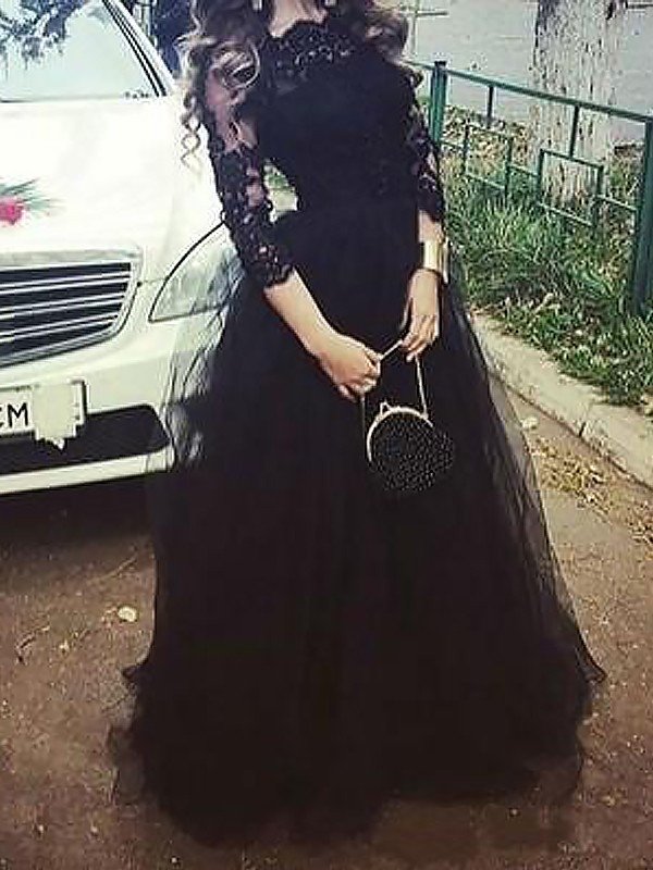 Robe de bal à manches trois-quarts, encolure bateau, dentelle, longue jusqu'au sol en tulle
