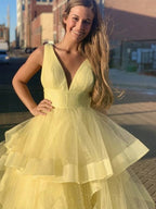 Robe de bal longue jusqu'au sol, col en V, volants, sans manches, en organza, robe de soirée