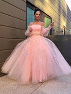 Abito da ballo con gonna ampia, fiori fatti a mano, tulle, maniche lunghe, scollo a barca, lungo fino a terra, abito da sera