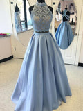 Robe de bal longue au sol sans manches à col montant en satin avec appliques, ensemble deux pièces
