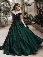 Robe de bal bustier sans manches longue en dentelle et satin pour bal de fin d'année
