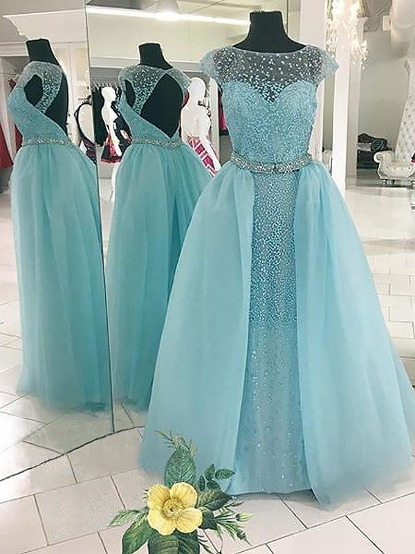 Robe de bal sans manches col bateau ornée de perles, longue en tulle
