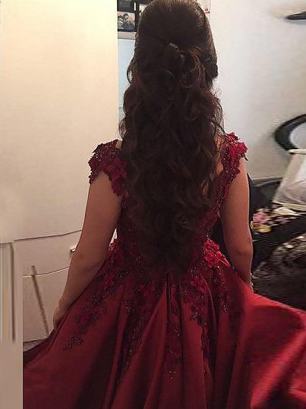 Robe de bal sans manches à épaules dénudées avec appliqué en satin longue jusqu'au sol pour bal de fin d'année