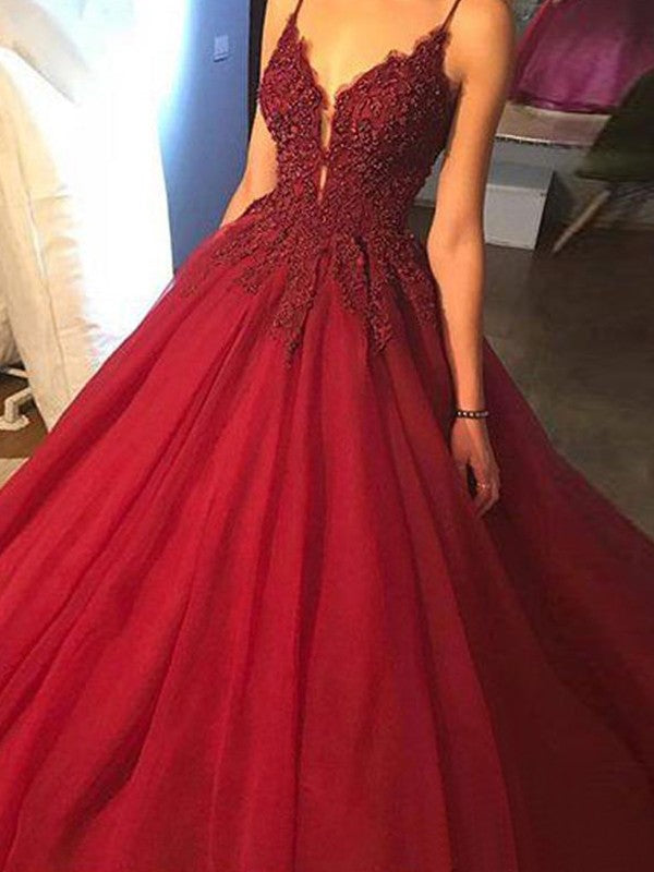 Robe de bal sans manches à fines bretelles avec appliques en tulle pour soirée