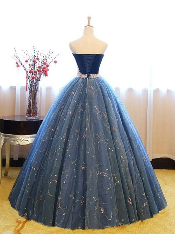 Robe de bal sans manches à décolleté en cœur, longue jusqu'au sol, ornée de perles en tulle