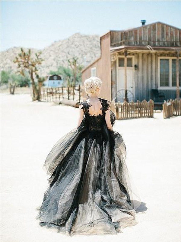 Robe de bal sans manches à décolleté en cœur en dentelle et tulle pour soirée