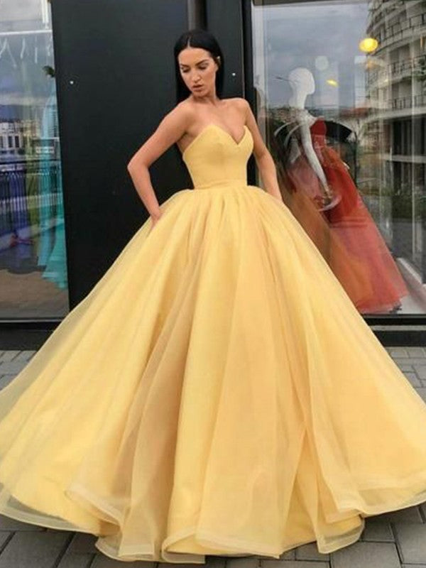 Robe de bal sans manches à décolleté en cœur en organza longue jusqu'au sol pour bal de fin d'année
