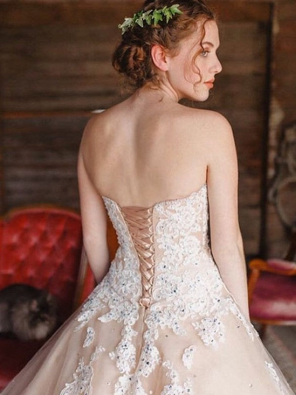 Robe de bal bustier sans manches avec appliqué en tulle longue jusqu'au sol pour bal de fin d'année