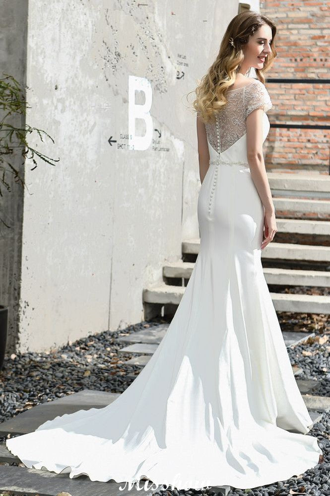 Robe de mariée sirène ajustée à manches courtes en satin avec traîne balayante/trumpet