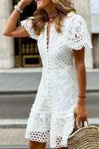 Vestido mini con botones y mangas abullonadas de encaje de crochet Sweet Valor 