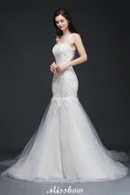 Abito da sposa romantico con spalline sottili e perline a sirena