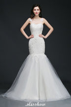 Abito da sposa romantico con spalline sottili e perline a sirena
