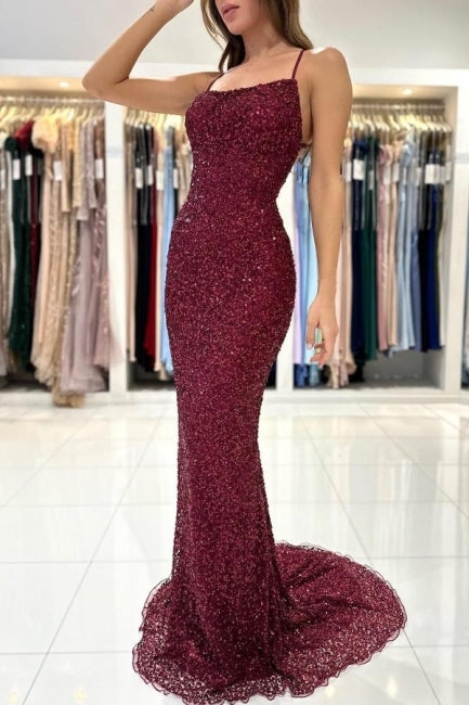 Bellissimi abiti da sera color bordeaux lunghi a sirena con paillettes
