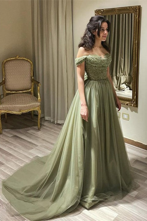Bellissimo lungo vestito verde a linea ad A con scollo a barca, decorato con paillettes e perline, abito da sera
