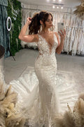 Hermosos vestidos de novia blancos con escote en V y tirantes finos de sirena largos con encaje