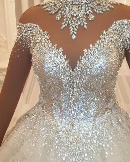 Magnifiques robes de mariée princesse en ligne A avec dentelle et bijoux, manches longues