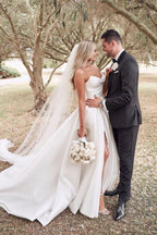 Belle robe de mariée blanche simple en ligne A avec fente latérale