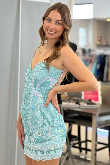 Hermoso vestido de fiesta sin mangas con tirantes finos y espalda descubierta con encaje