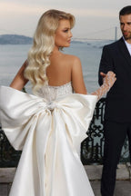 Bellissimo abito da sposa senza spalline a cuore a sirena con strascico a cappella