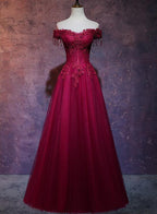 Belle robe longue de bal en tulle rouge vin à décolleté cœur, robe de soirée évasée
