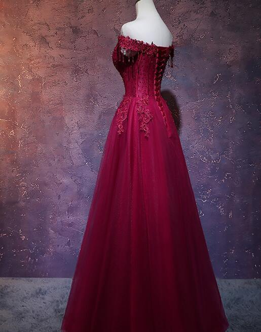 Belle robe longue de bal en tulle rouge vin à décolleté cœur, robe de soirée évasée